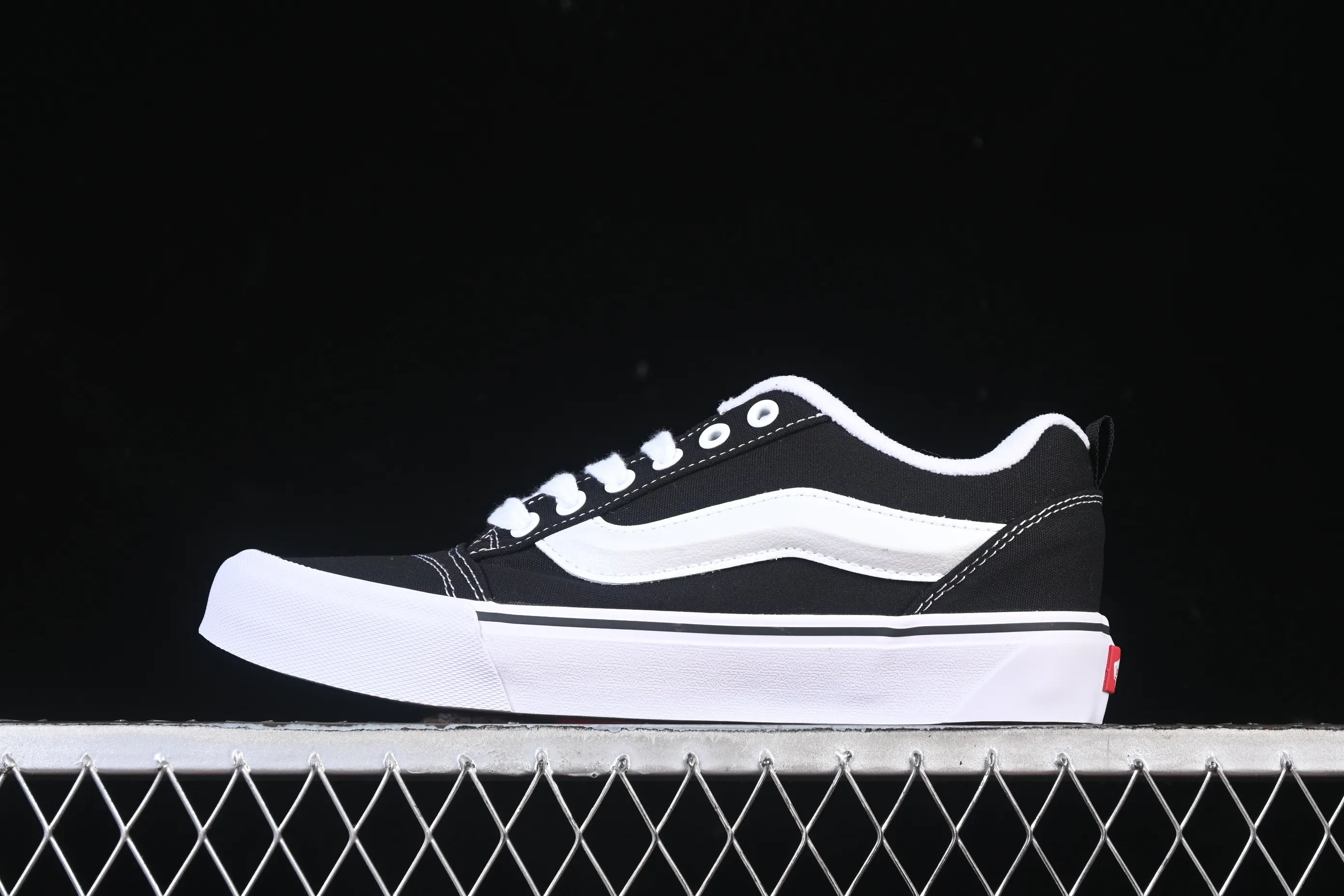 All categories Vans Vans series Vans Low Vans low-top Vans Knu-Skool high street American retro casual canvas skateboard shoes VN0009QC6BK